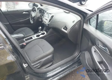 2017 Chevrolet Cruze Ls Auto z USA, uszkodzony, nr VIN 1G1BC5SM0H7187183